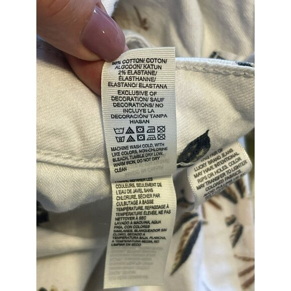 Lucky Brand White Floral Print Cropped Lolita Capri Jeans 6/28 summer boho - Picture 3 of 5